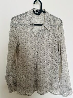 Women’s Express Portofino Sheer Black and White Speckled Button-Up Blouse